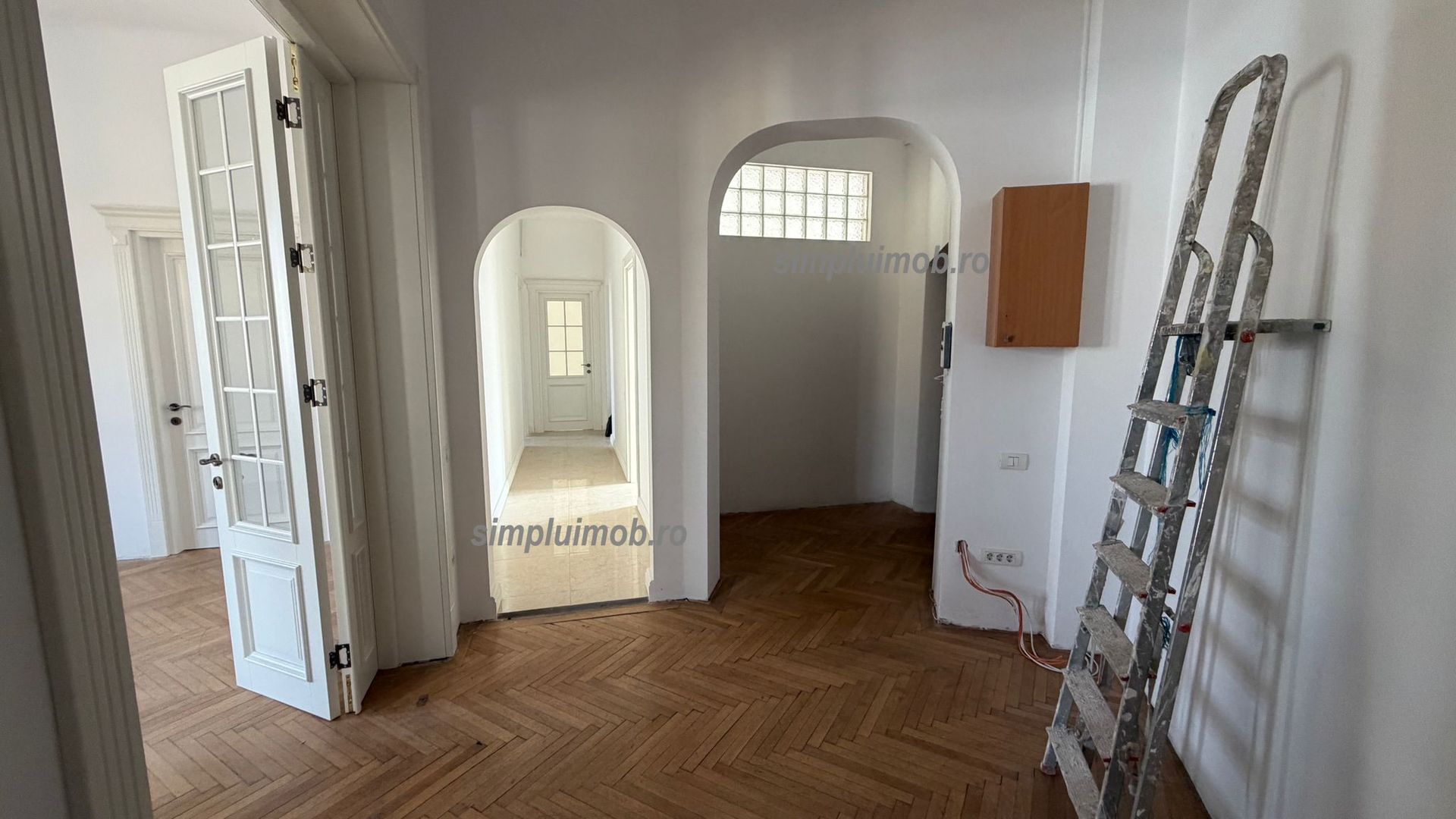 Superb pentru cunoscatori Calea Calarasilor cu centrala - Poză 16