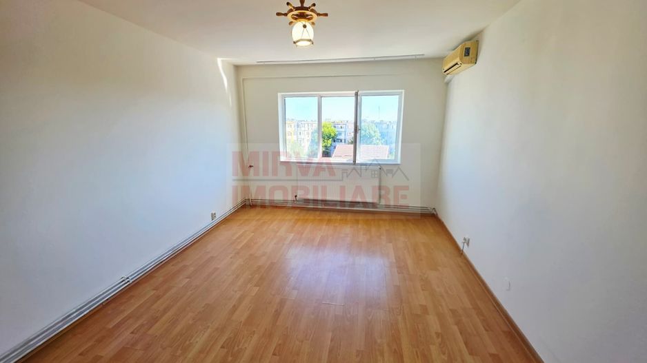 Vanzare apartament 3 camere, 2 băi, decomandat – Enăchiță Văcărescu - Poză 10