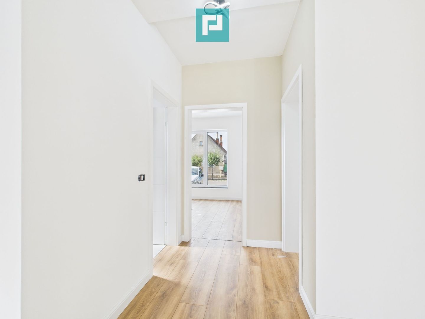 Duplex modern  – la doar 4 km de Timișoara - Poză 2