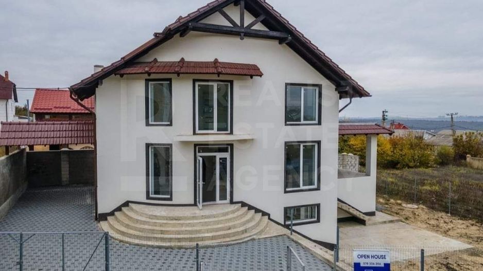 Vânzare, casă, 2 nivele, 260mp + 5 ari, strada Codrilor, Sociteni - Poză 1