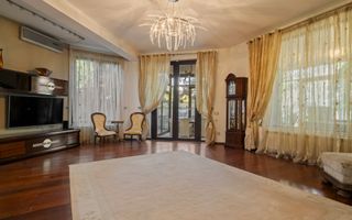 VILA ELEGANTA 5 CAMERE CU CURTE SI TERASA || EROU IANCU NICOLAE- PIPERA - Poză 3