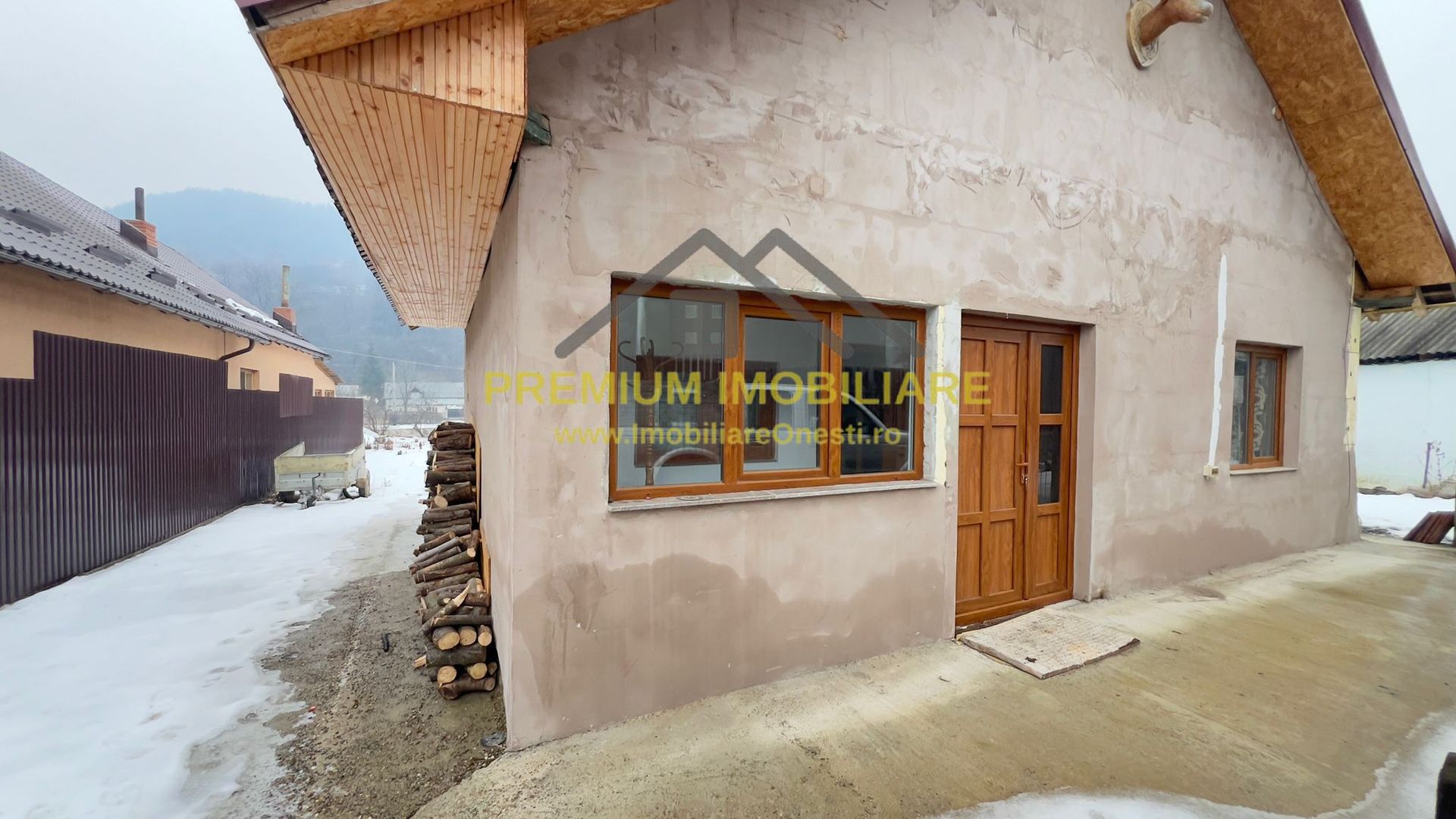 Casă renovată 2025 de vânzare în Cireșoaia - Poză 1