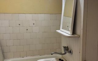Garsoniera spatioasa de vanzare | Investitie | - Poză 3