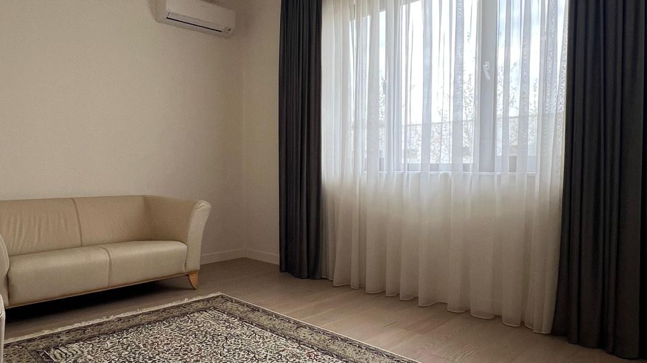 Vila individuala cu 5 camere Otopeni - Poză 13