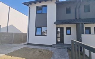 Sacalaz, 1/2 Duplex pe Etaj, 4 Camere,2 Bai,Terasa Acoperita - Poză 3