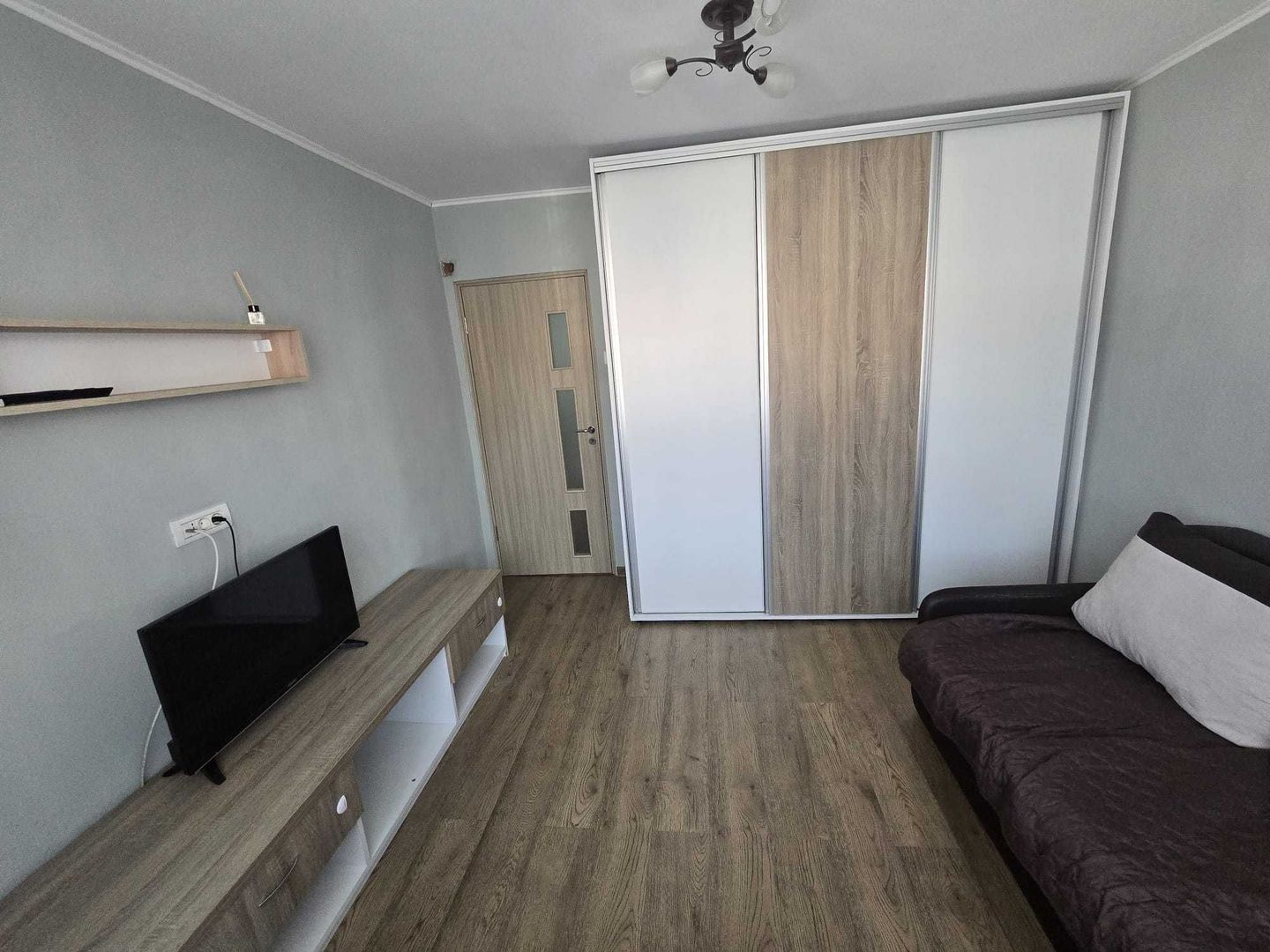 Apartament 2 camere de închiriat Eroii Revoluției - Poză 1