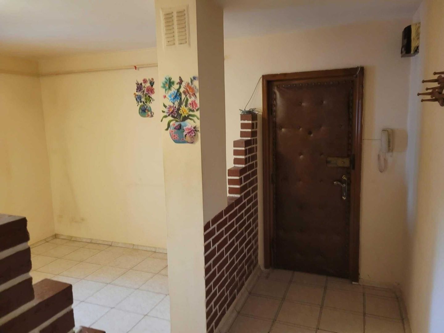 Apartament 2 camere Micro 17, etajul II, zona pietei, stil Carpati - Poză 8
