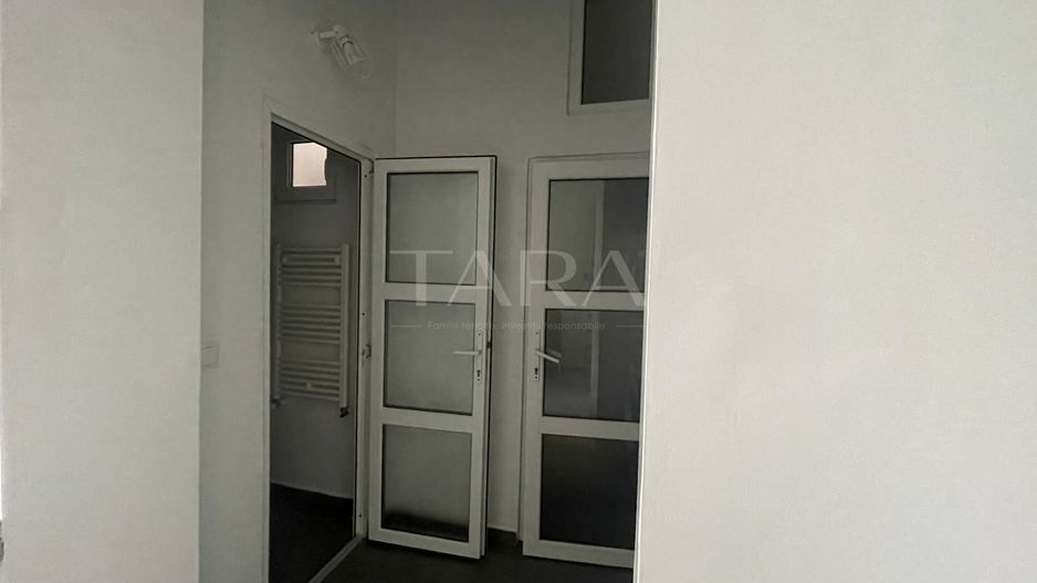 EXCLUSIVITATE. Apartament decomandat. Medicina. ULTRACENTRAL. - Poză 19