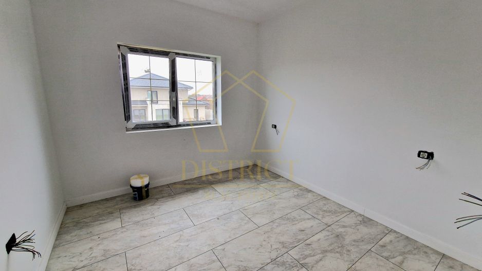 Duplex spatios cu 5 camere | Mosnita Noua - Poză 10