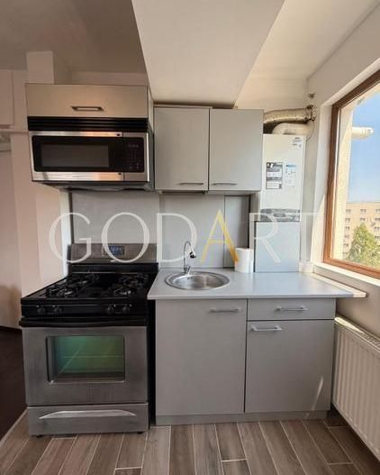 Oportunitate | Apartament doua camere | Vedere panoramica | Metrou - Poză 2