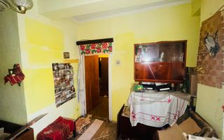 GARSONIERĂ DECOMANDATĂ CONFORT 1 ETAJ 1 CAMPULUNG VIȘOI - Poză 1