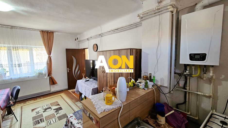 Casa 4 camere + anexe, 2084 mp teren, Totoi, la 10 km de Alba Iulia - Poză 12