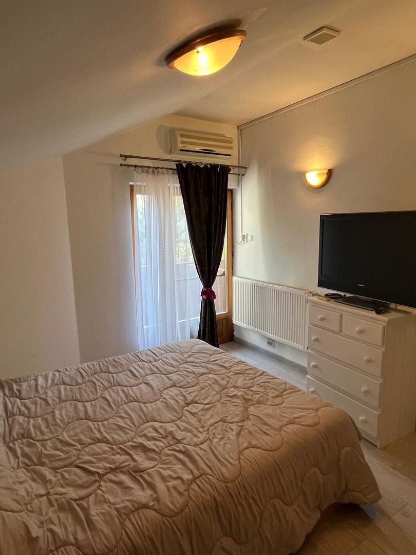 Vila cu piscina Herastrau | Panouri solare | Parcare | Rezidential sau birouri - Poză 15