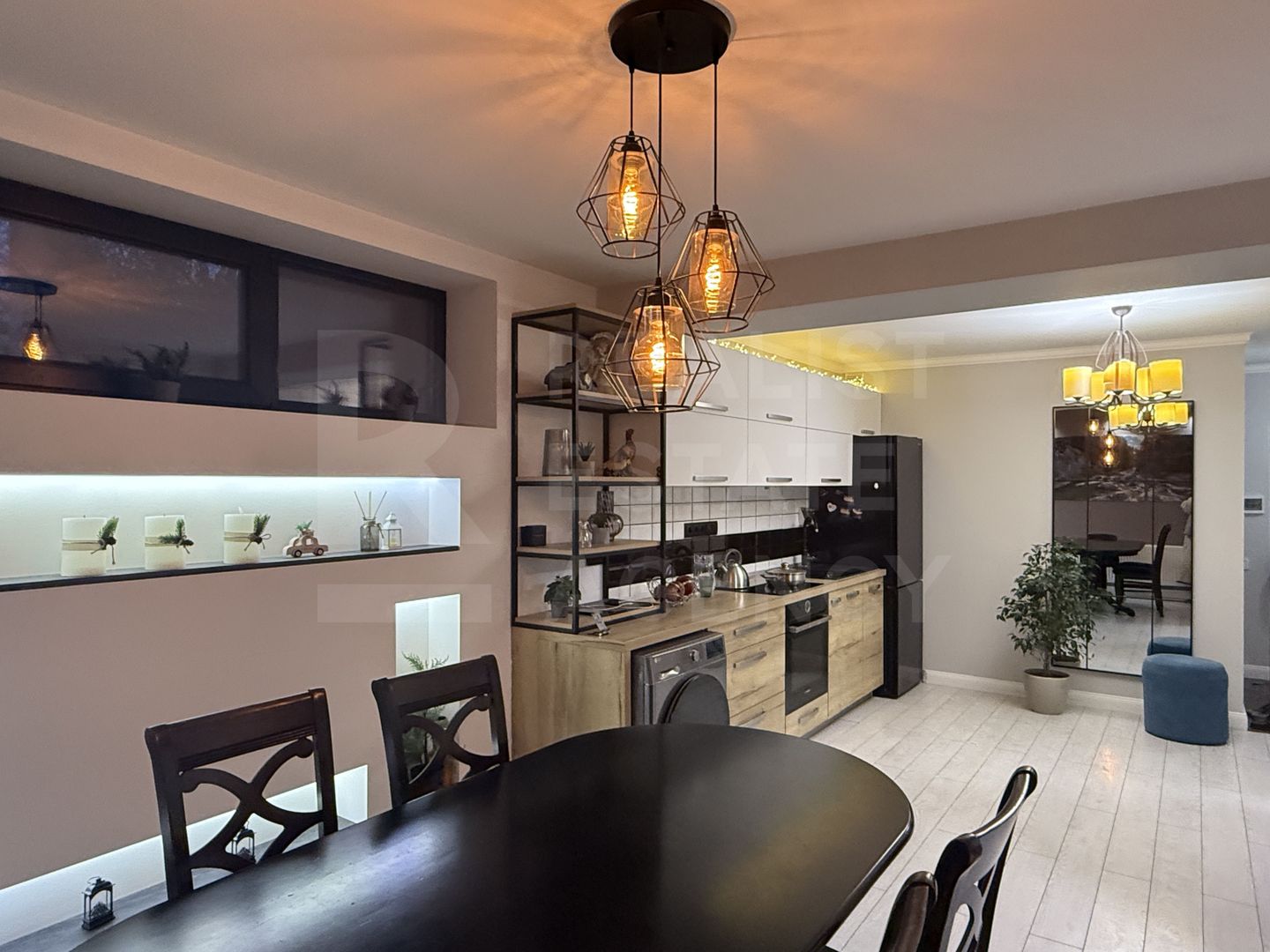 Vânzare, casă, 3 nivele, 6 camere, str. Mihail Sadoveanu, Strășeni - Poză 4