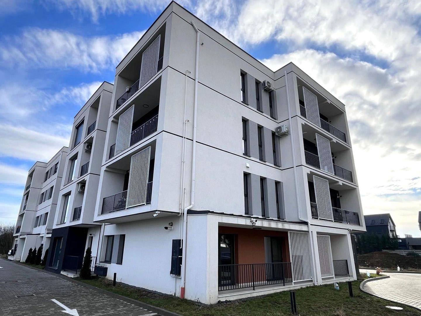 Apartament cu 1 cameră de închiriat – Prima închiriere | Lux | - Poză 4