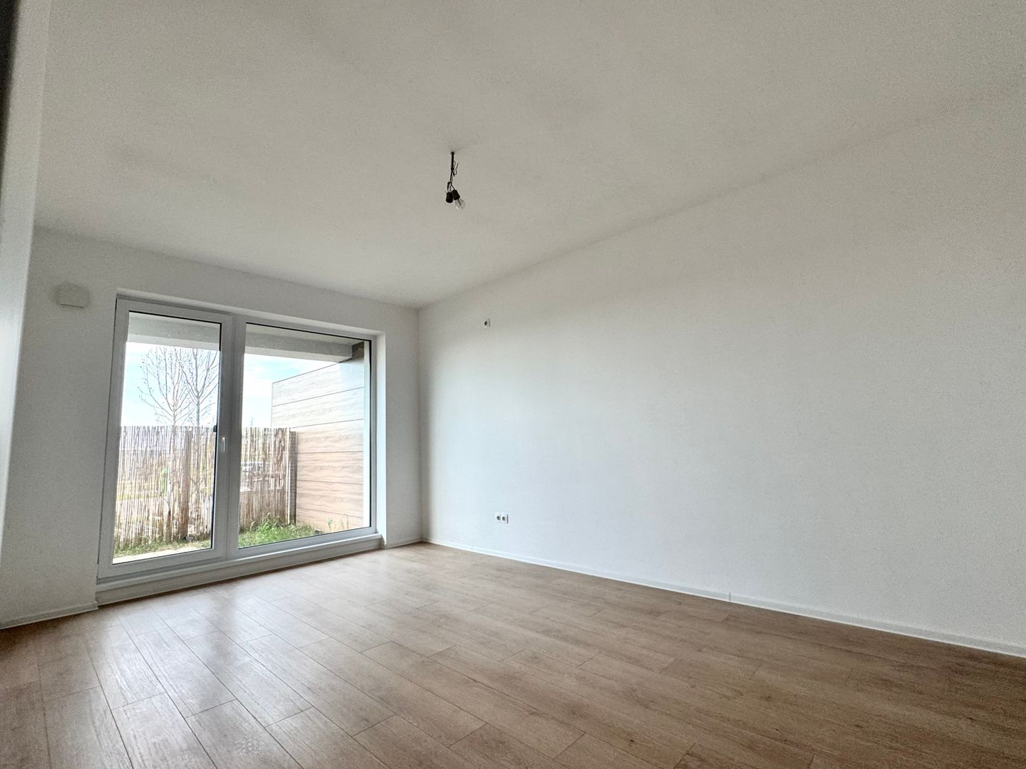 Apartament 2 camere cu Grădină Proprie - Atria Urban Resort - Poză 2