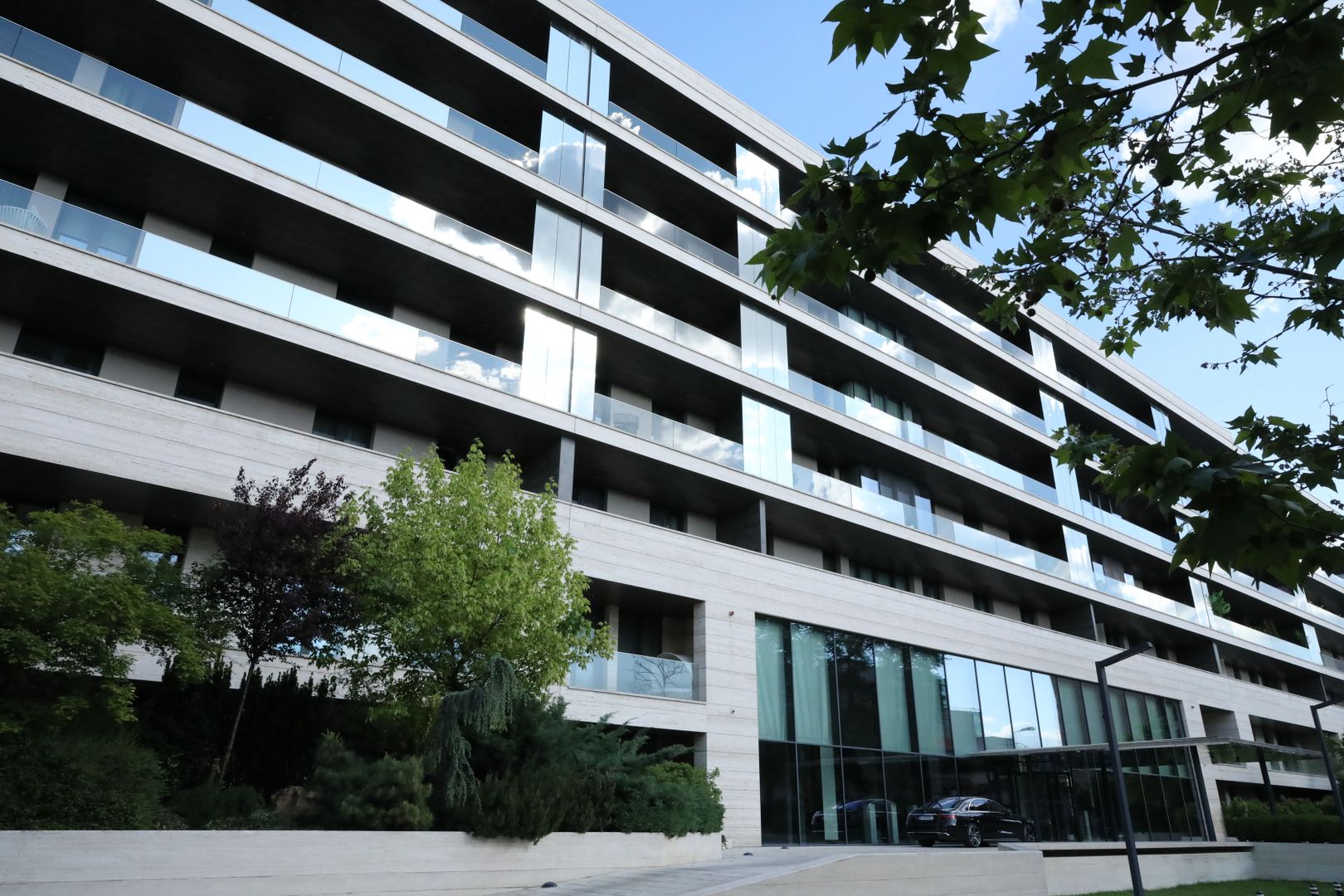 Rahmaninov Residence - Poză 2