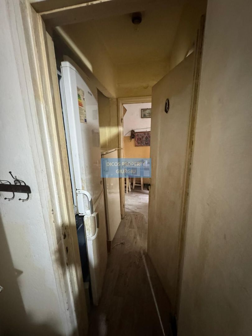 Apartament central 2 camere, parter, garaj inclus - Poză 5