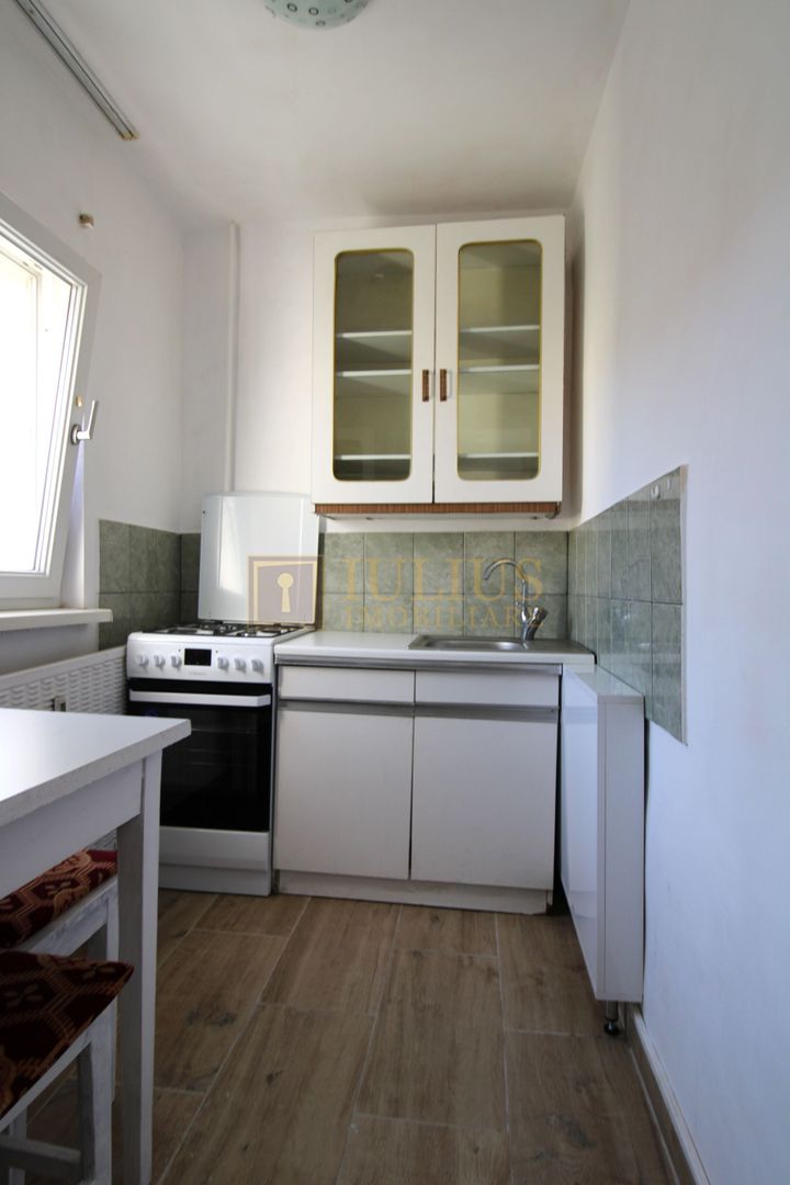 Bucatarie inchisa, aer condiționat -Bucovina - Poză 4