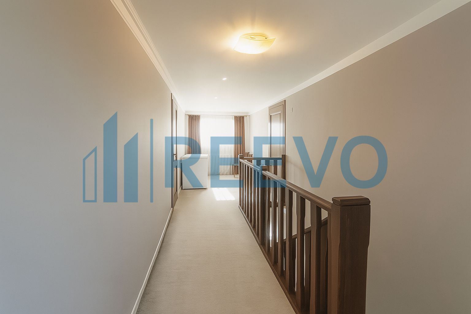 Proprietate Premium cu Două Case și Piscină în Hemeiuș - Poză 12