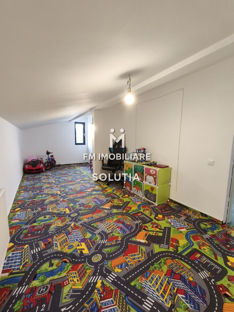 Casă spațioasă de vânzare – P+M | 5 camere | 255 mp construiți - Poză 14