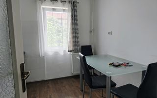 De inchiriat:  apartament, 2 camere Oradea. 340 E/luna. Comision 50% - Poză 4