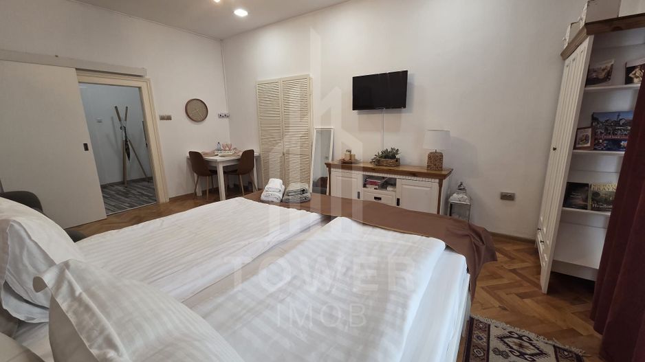 Garsonieră exclusivistă în Piața Mare cu vedere directă la Bradul de Crăciun - Poză 4