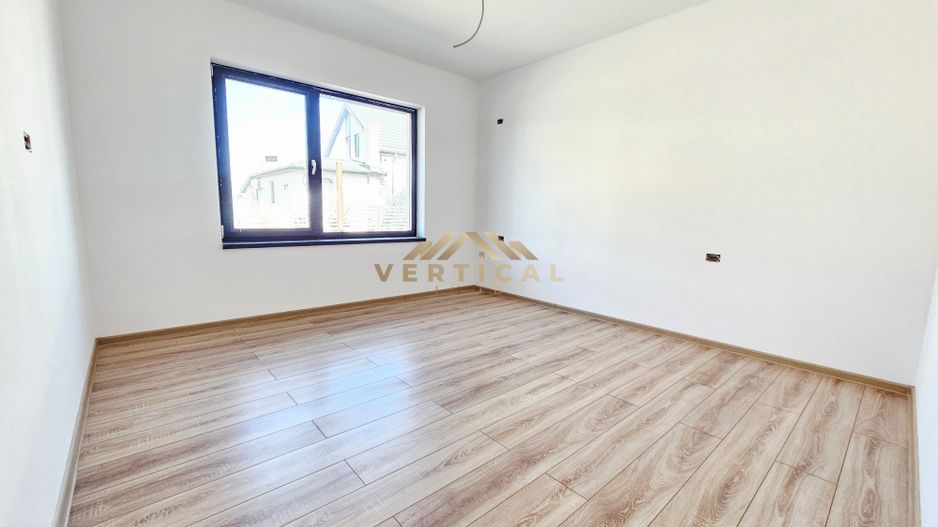 Casa parter 4 camere - comuna Berceni - Poză 14