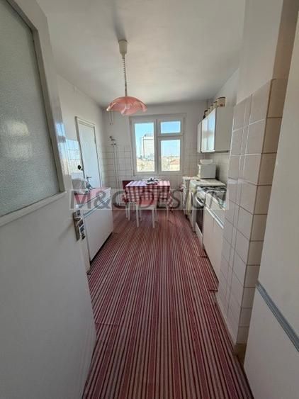 Apartament 3 camere  in zona centrala - Poză 6