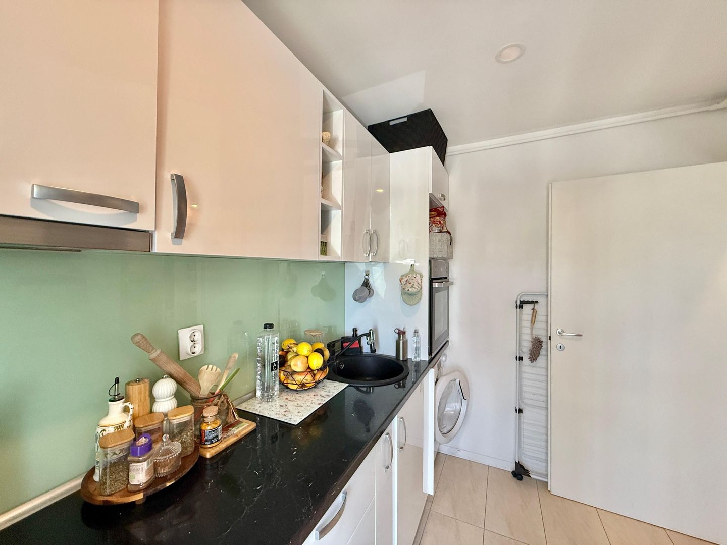 COSMOPOLIS - Apartament cu 2 camere, mobilat si utilat. - Poză 9