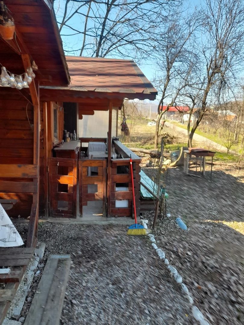 Spre vanzare cabana+ teren intravilan 1050mp-zona Pausesti Maglasi - Poză 3