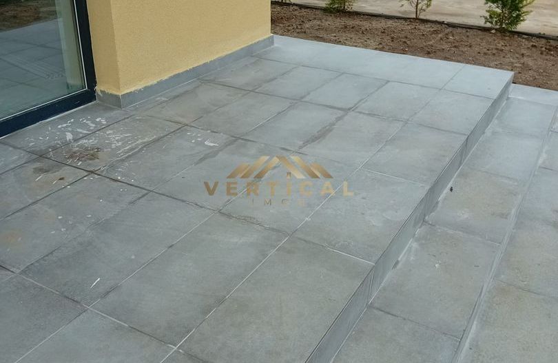 Apartament cu 2 camere, terasă, grădină proprie - Poză 6