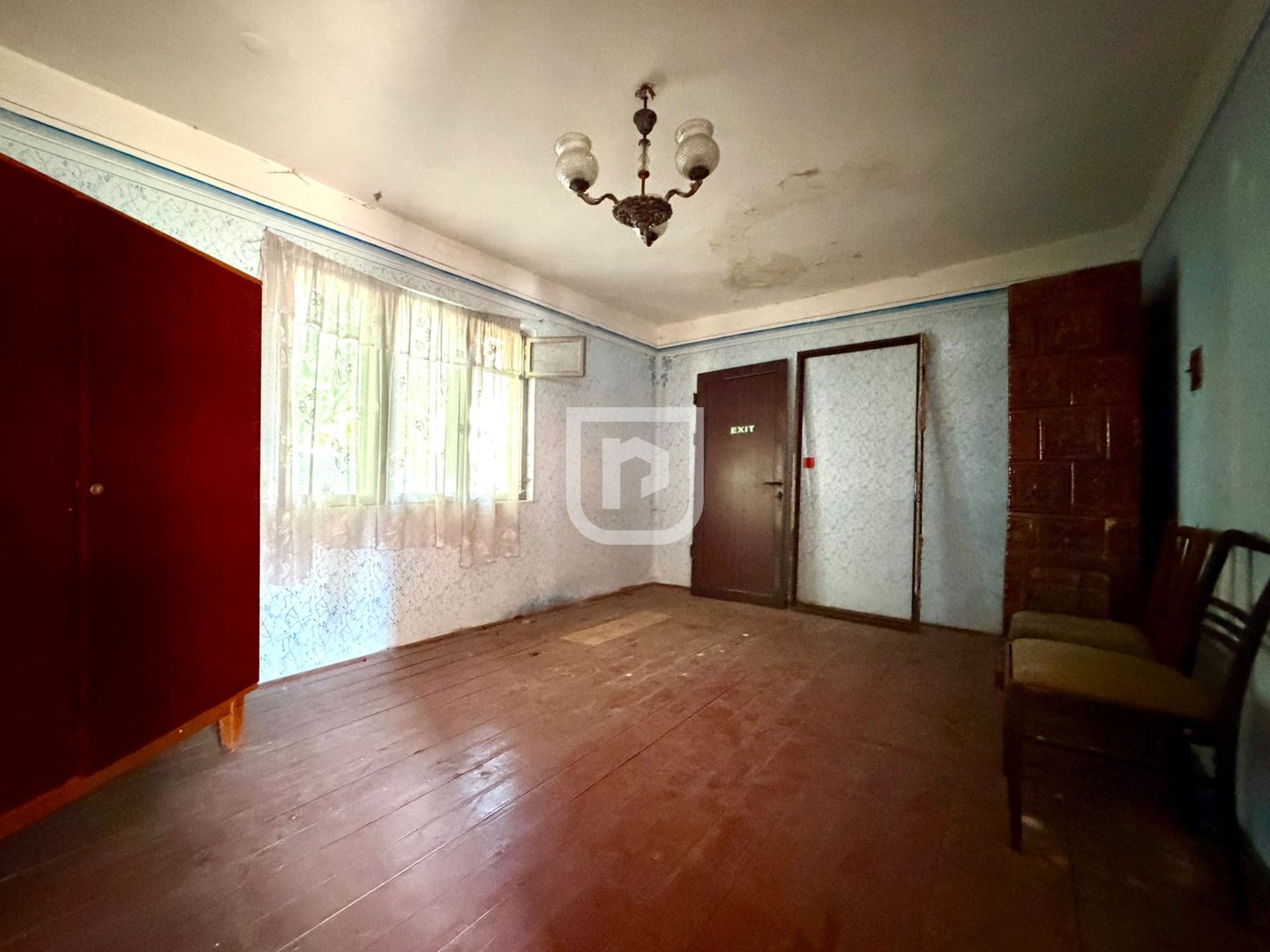 Casa cu 500mp teren, pozitie buna, centrala, utilitati - Poză 6