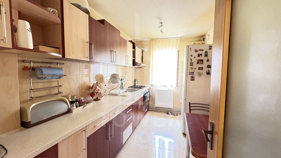 Apartament spațios 4 camere – mobilat și utilat – Vasile Aron, str. Negoveanu - Poză 5