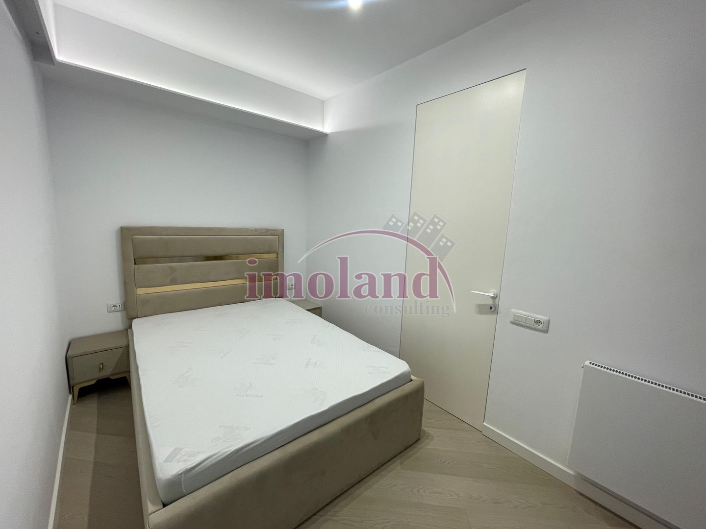 Vanzare apartament 2 camere - Cortina North / Pipera mobilat si utilat - Poză 20