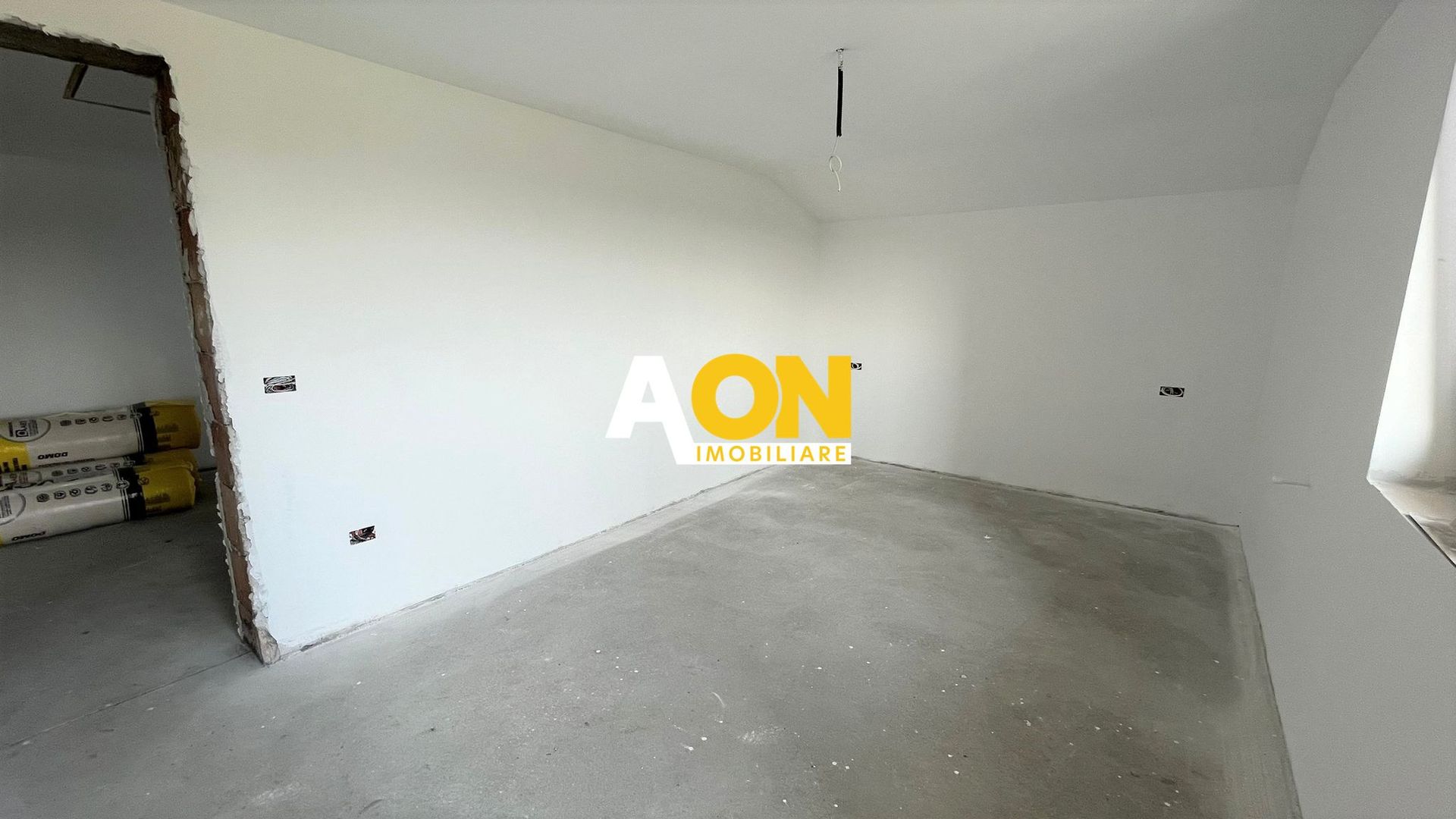 Casa de vanzare, S+P+M, 6 Camere, 2 Bai - Poză 17