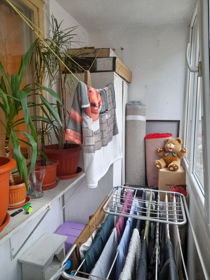 De vanzare apartament 4 camere Drumul Taberei - Poză 7