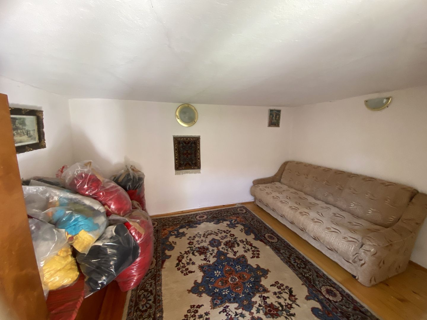 Oferta rezervata! Casă Individuală de Vânzare în Săcele - Poză 10