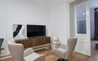APARTAMENT LA PRIMA INCHIRIERE- ZONA CENTRALA - Poză 2