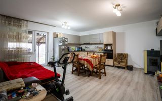 Casa cu 3 camere 400 mp Nojorid utilitati - Poză 4