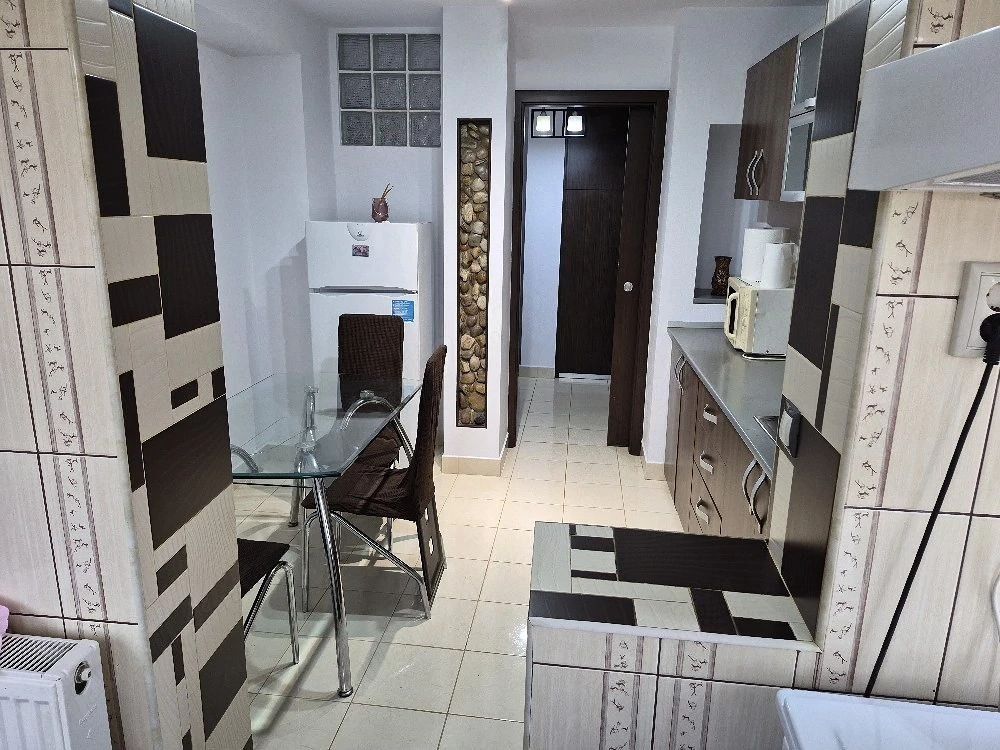 Apartament 2 camere zona 1 Mai - Poză 3
