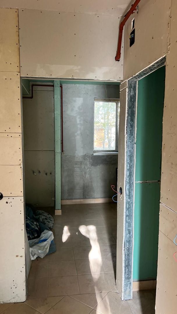 Casa la gri in Pipera  cu potential 1000 euro m2 - Poză 27