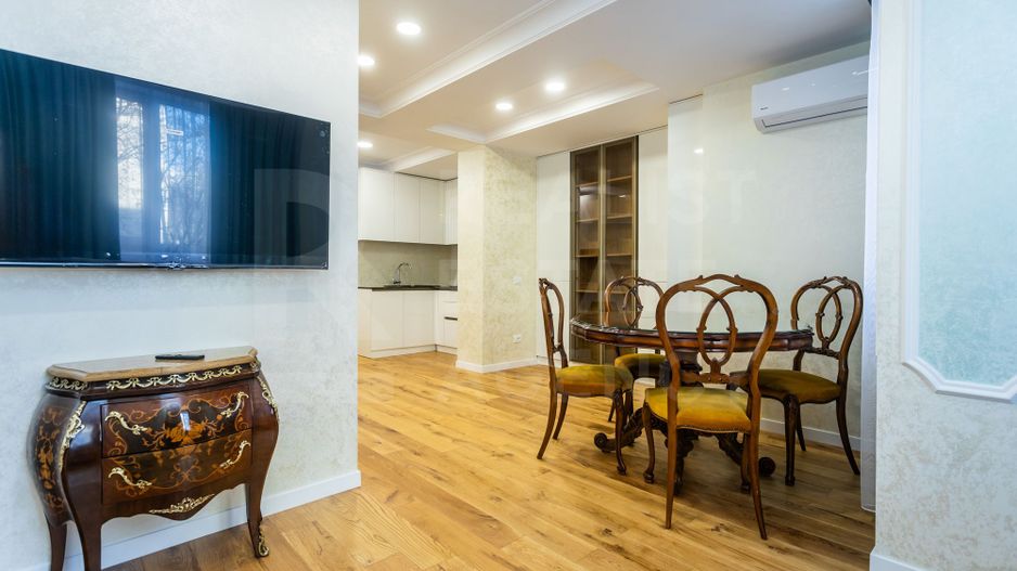 Chirie, apartament, 1 odaie + living, str. Liviu Deleanu, Buiucani - Poză 4