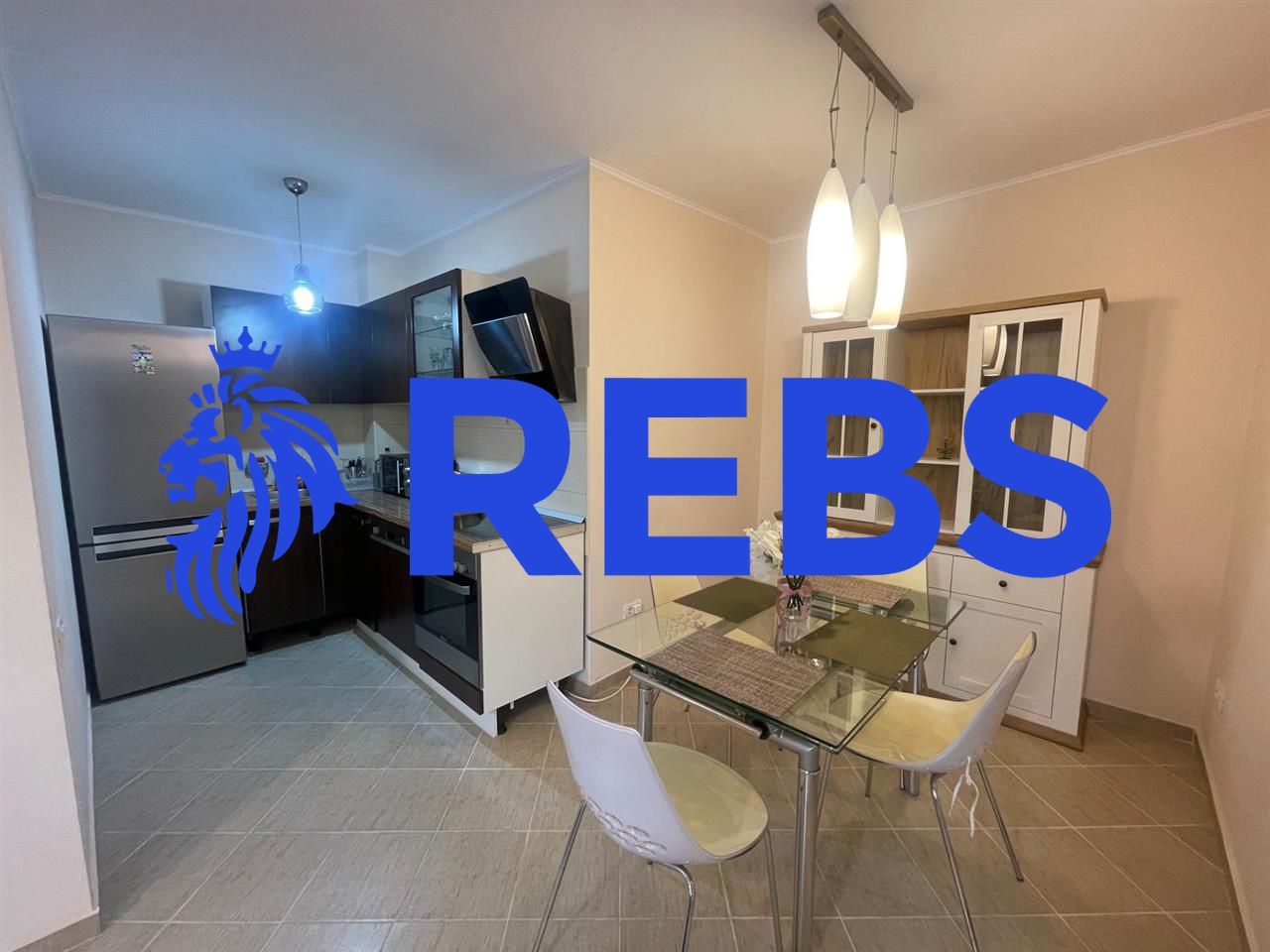 Apartament cu 3 camere la curte in zona Complexului Studentesc open space - Poză 2