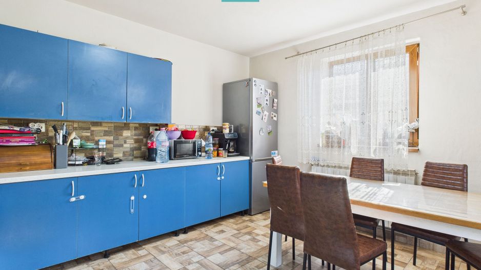 Casă cu 2 camere nou renovată cu anexă în Nădab - Poză 2