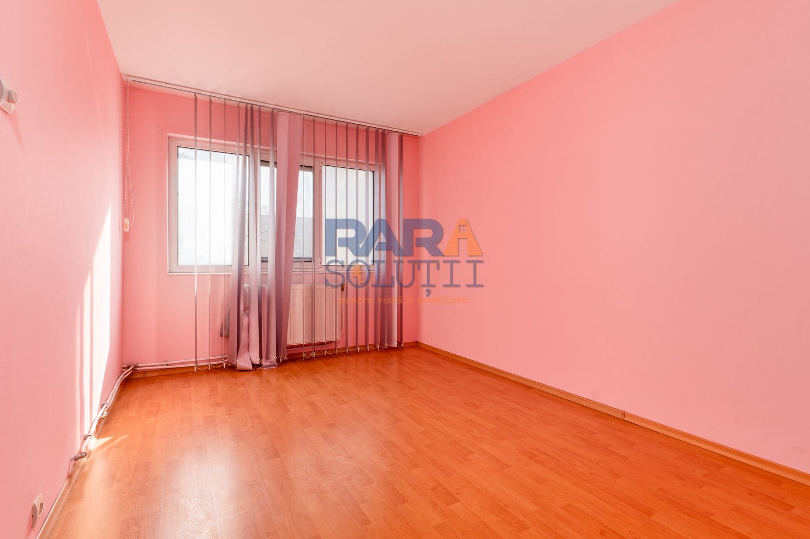 Apartament 3 camere, două băi - Str. Bogdan Dragoș - Poză 15