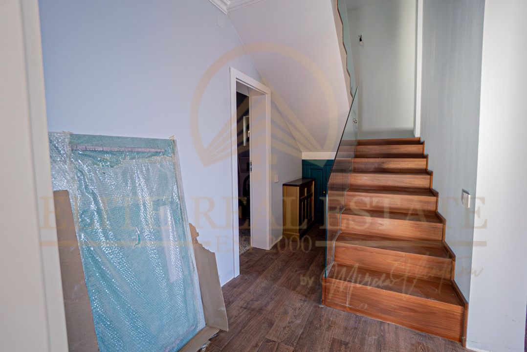 Năvodari - Casă exclusivistă cu ponton privat – Primul rând la lac - Poză 15