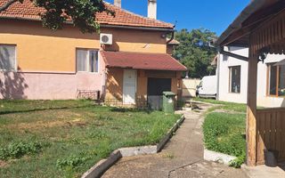 Proprietate 450 mp pe Calea Clujului cu teren de 787mp in Oradea - Poză 2
