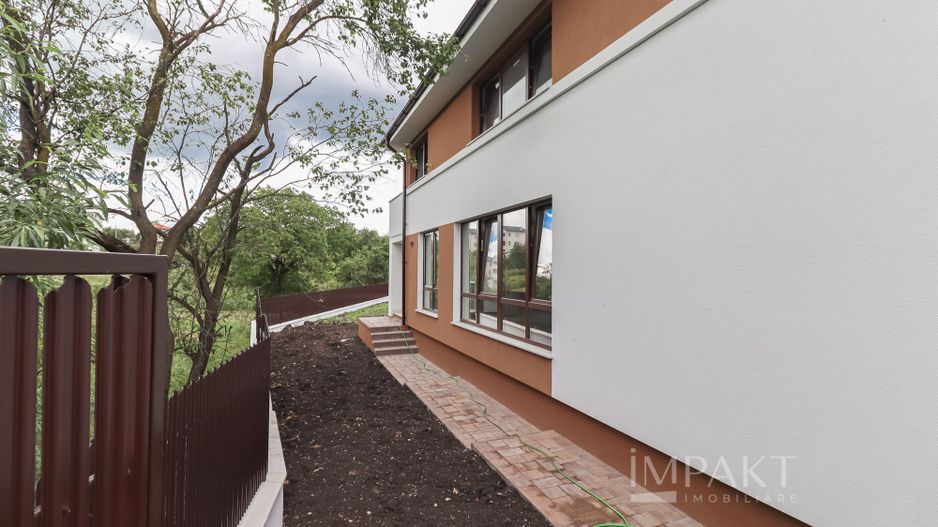 Case cuplate 5 camere si teren de 700 m2 in Feleacu - Poză 3