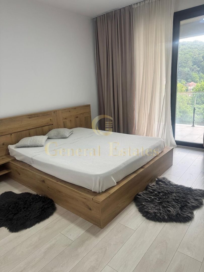 Apartament 3 camere priveliste,liniste,central 100mp - Poză 2